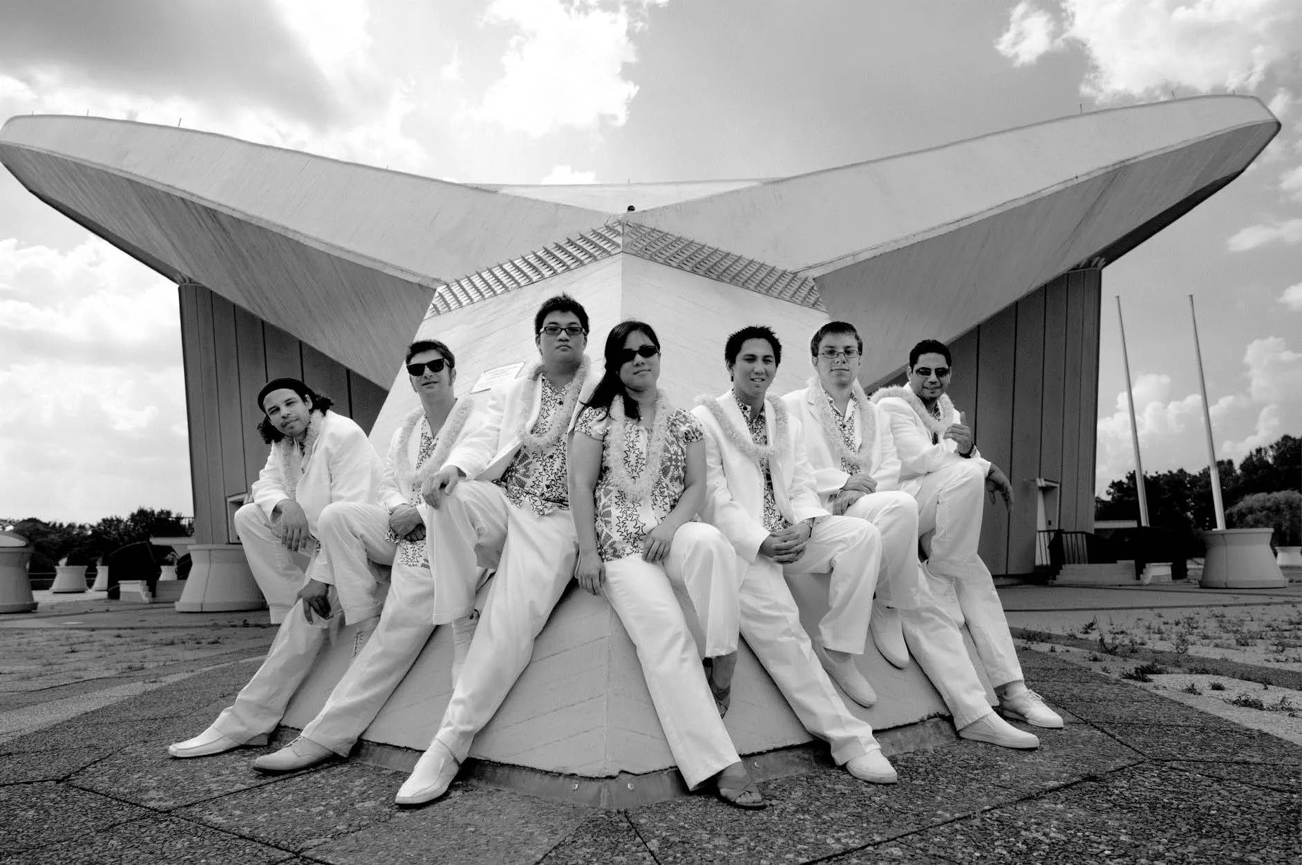 HAPASYMPHONY FEATURING WAITIKI 7 — Hawaiʻi Symphony Orchestra